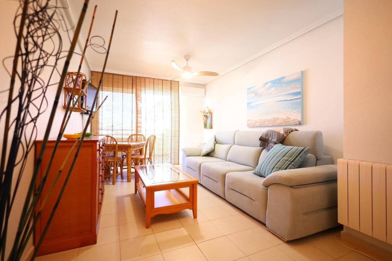 2 Bedroom Apartment At Beach Dehesa De Campoamor Eksteriør billede